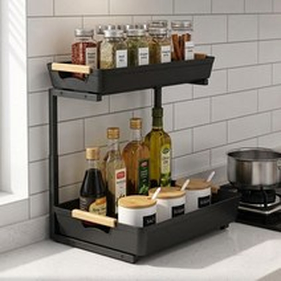 Olivet 벽걸이 수납 선반, 훈련 도중 유용했던형