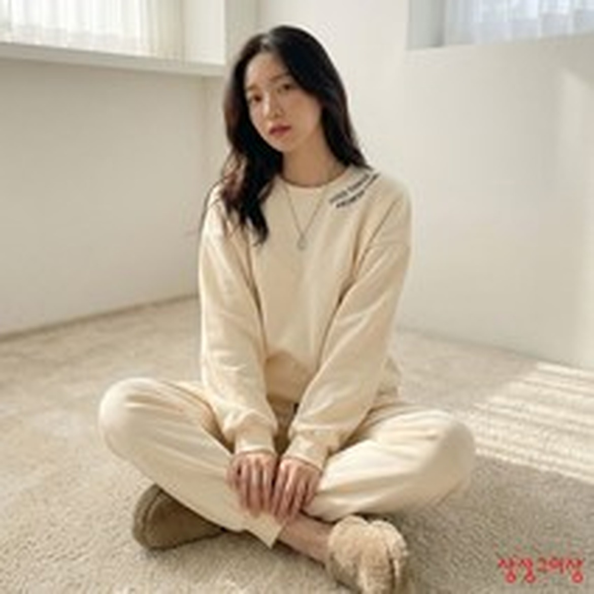 상상그이상 여성용 레터링 기모 맨투맨, 편안한 착용감의 만족 포인트