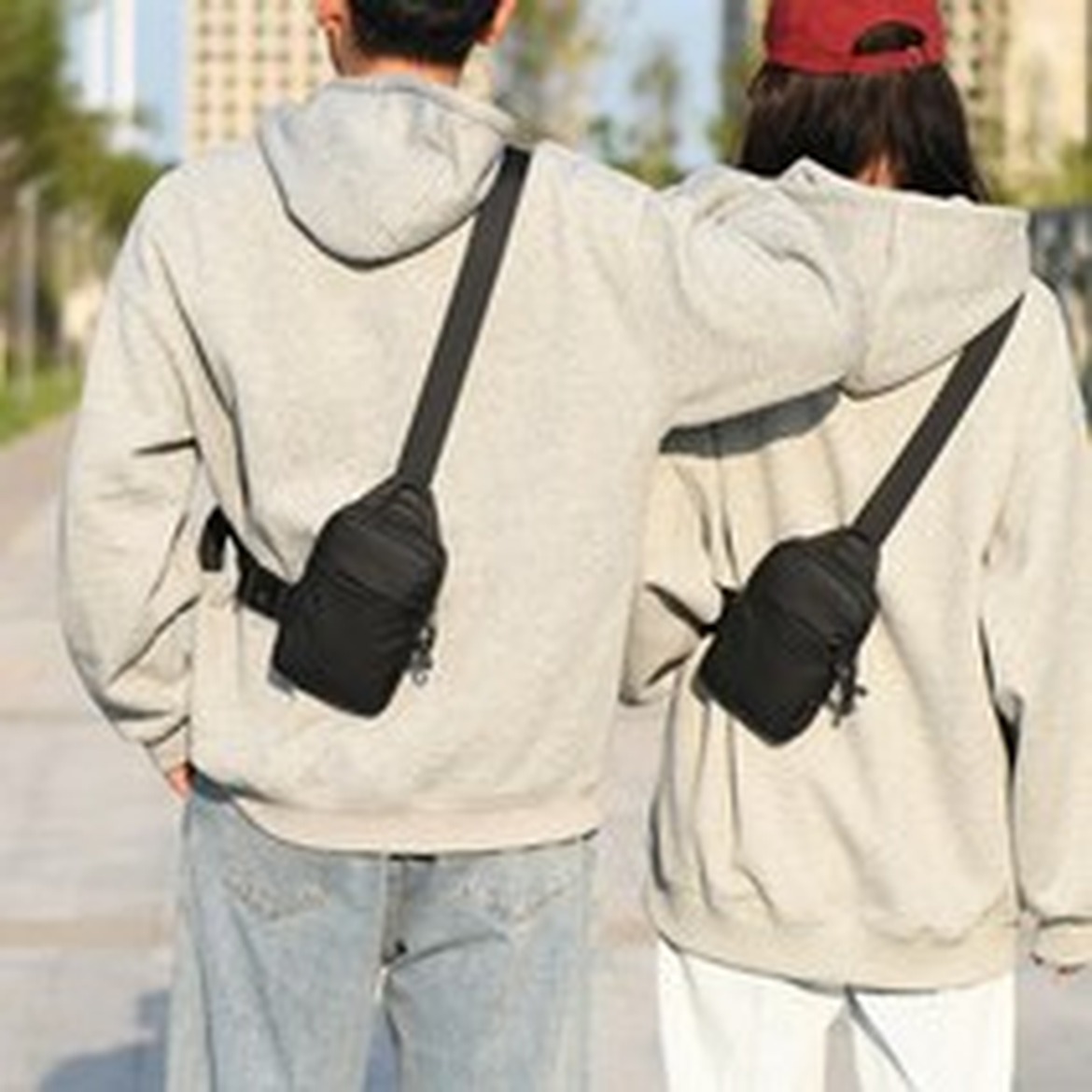 담앤드솜 액티브 미니슬링백, 방수와 편리함의 조화