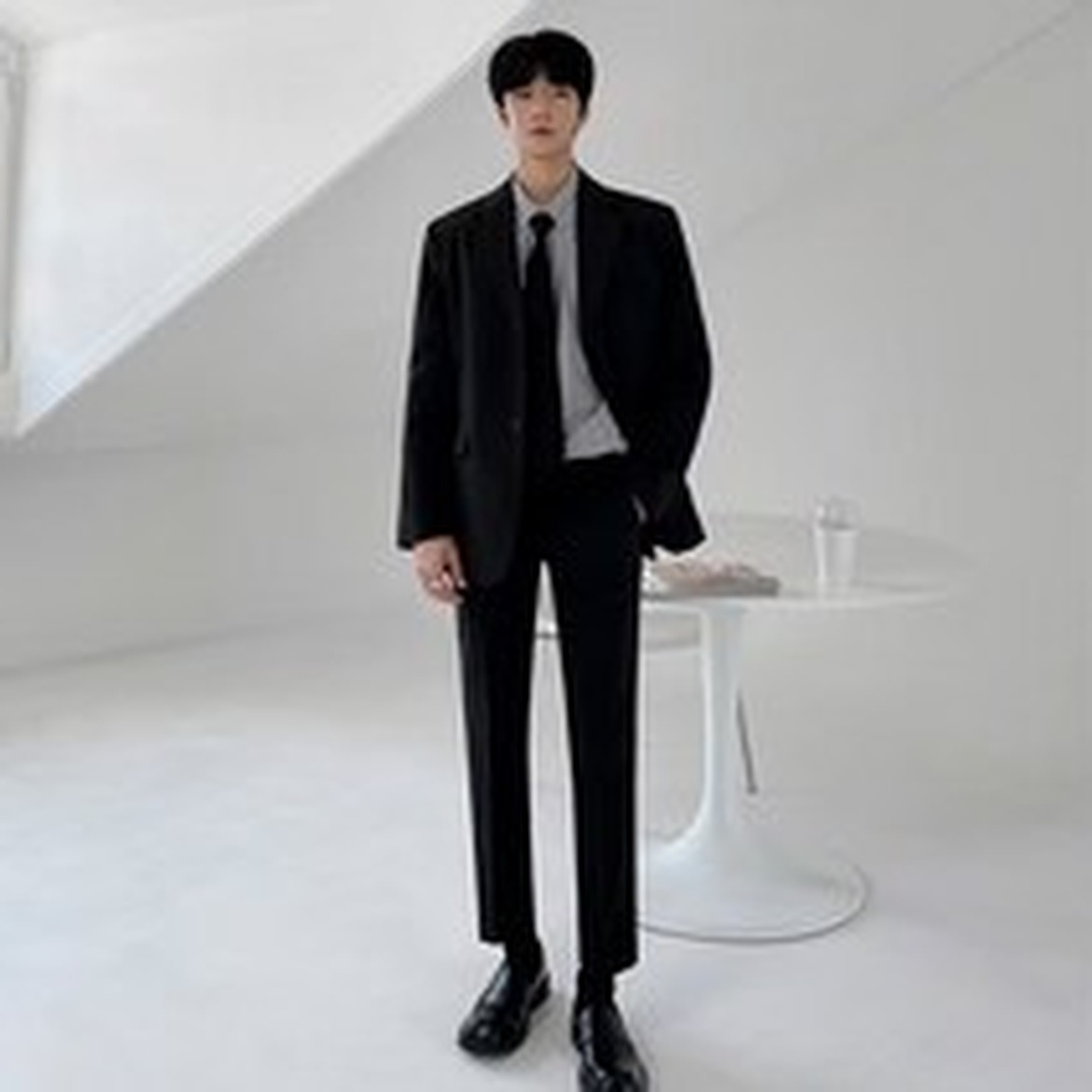 BIKASU 남성 정장세트의 깔끔한 스타일링 경험