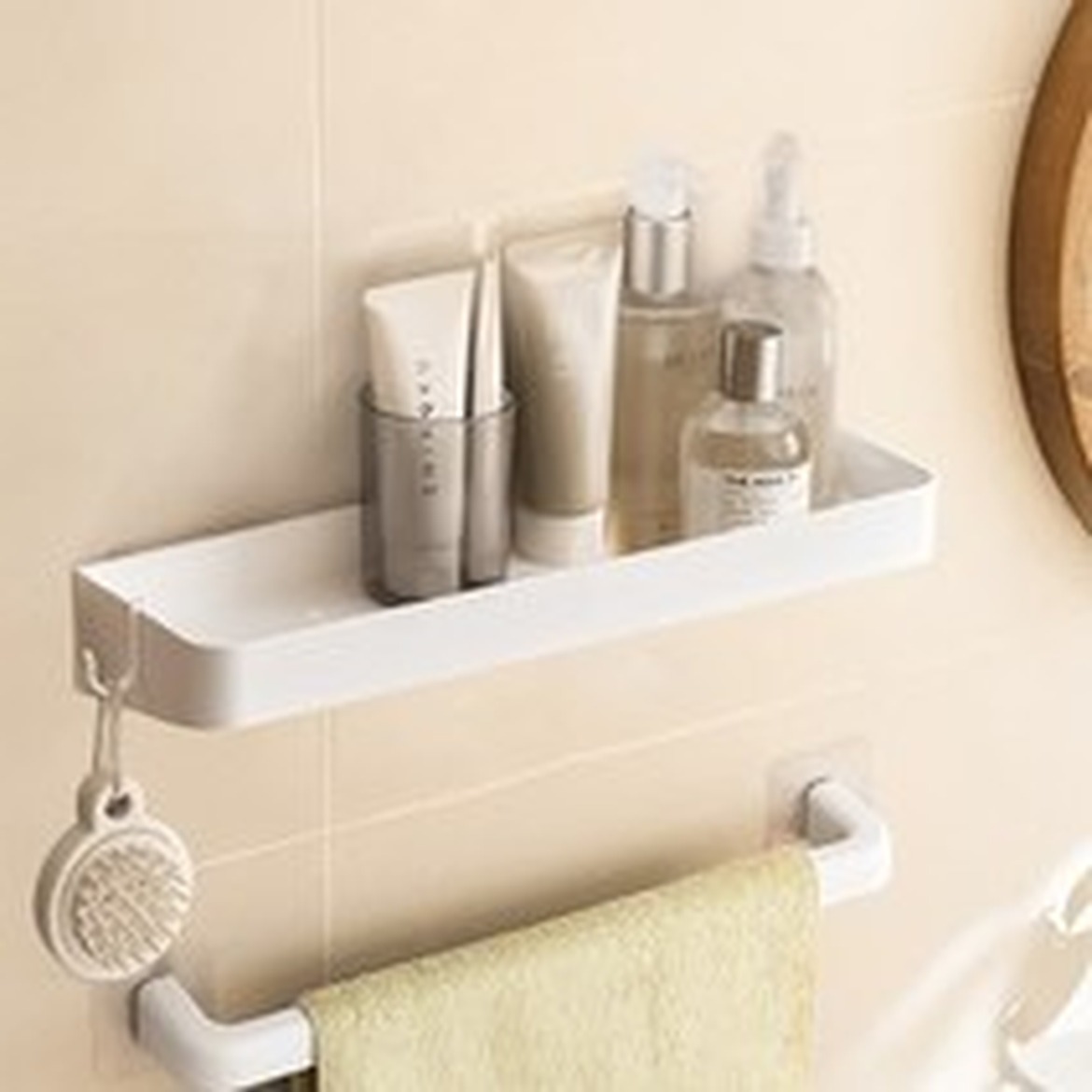 마켓플러스 공간절약 틈새 무타공 욕실선반, 꽤 깔끔한 정리 도구