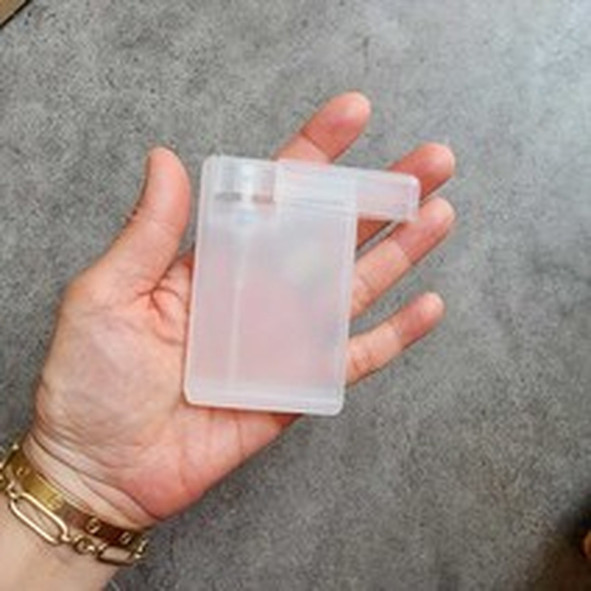 휴대용 향수공병, 가벼운 사용감으로 만족