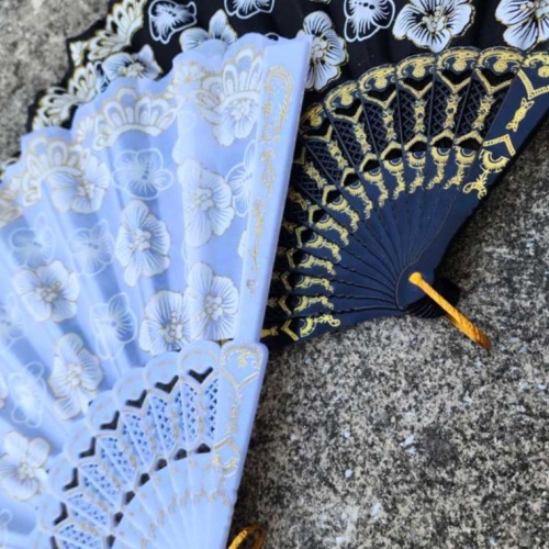 금사 꽃 접이식 전통 부채 후기 | 세련된 디자인과 실용성