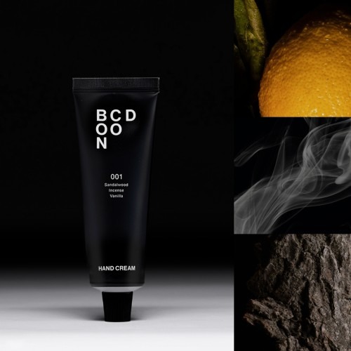 퍼퓸 핸드크림 001 샌달우드&바닐라향 사용 후기 | 활용도 높고 향기가 매력적인 제품