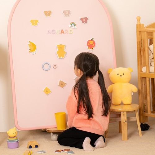 맘스보드X아가드 마카롱보드, 유아의 상상력을 키우는 자석 칠판