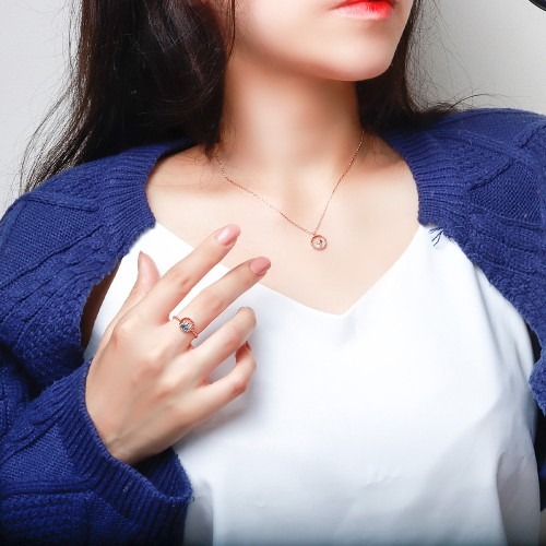 14k 마퀴즈 큐빅 블루 토파즈 반지로 여름의 바다를 느껴보세요