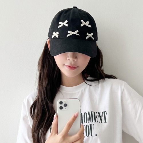 데일리 캡 선택 시 고려해야 할 포인트와 코튼 면 리본 볼캡의 장점