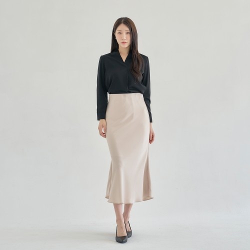 하객룩 완성, V넥 블라우스 선택 시 확인할 포인트