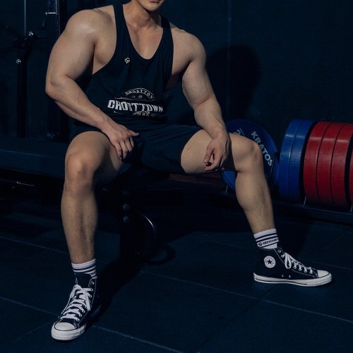 헬스복 선택 시 고려해야 할 점과 고스트타운 스타 에디션 나시 블랙