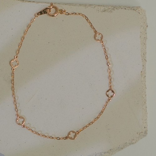 여자 금 팔찌, 기념일 선물로 적합한 체크 포인트