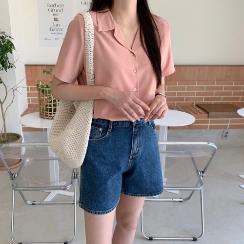 여름 오피스룩에 적합한 블라우스 선택 시 고려해야 할 포인트