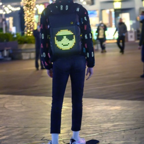 대용량 수납이 필요한 분들을 위한 디붐 백팩 가방 픽셀아트