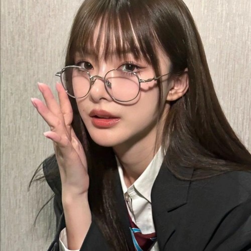 실버안경테 선택 시 고려해야 할 포인트와 우리동네특공대 윤계상안경