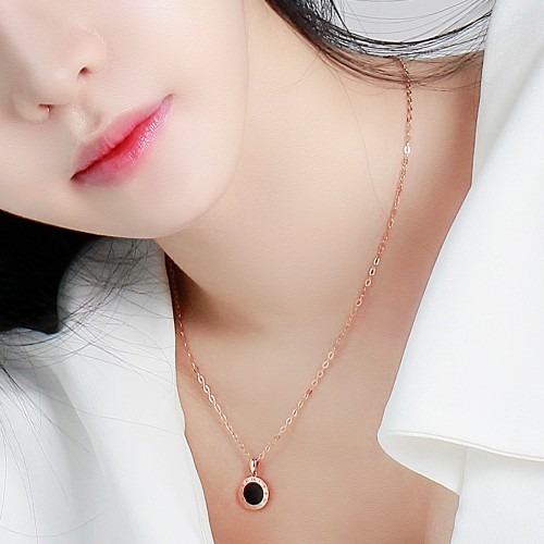 여자 데일리 목걸이 선택 시 고려할 점과 블랙 오닉스의 매력