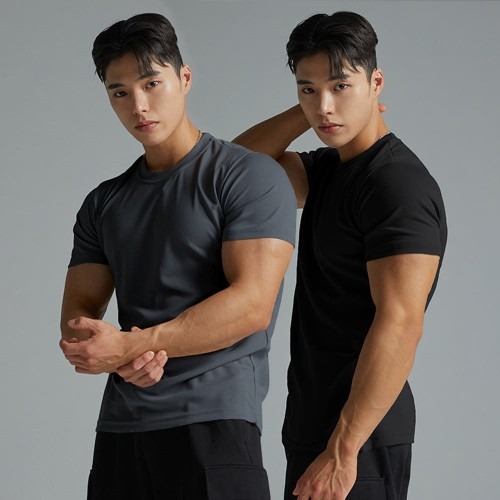 운동용 티셔츠 선택 시 고려해야 할 포인트와 블랙몬스터핏 쿨티