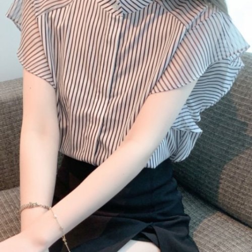 여름 오피스룩에 적합한 스트라이프 나비소매 블라우스 구매 전 확인 포인트