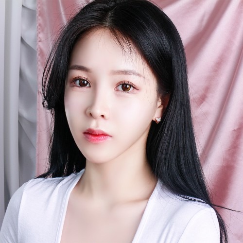 화이트 자개 나비 귀걸이, 데일리 착용 시 고려할 점