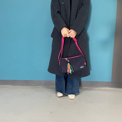 여행에 적합한 크로스백 고르기와 나일론 특징
