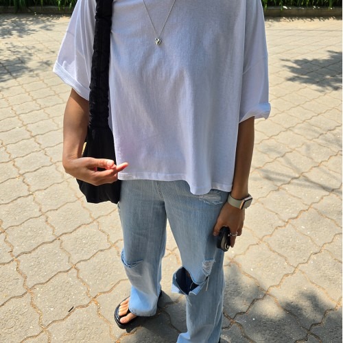 여름에 적합한 루즈핏 찢청바지 선택 시 확인해야 할 사항