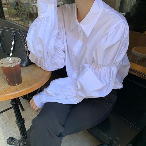 데이트룩으로 완벽한 흰색 레이스 블라우스 구매 전 체크포인트