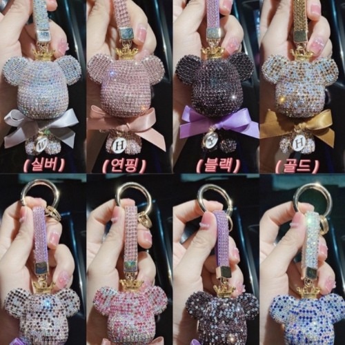 에어팟과 스마트키 안전하게 보관하는 큐빅왕관포포베 키링 체크포인트