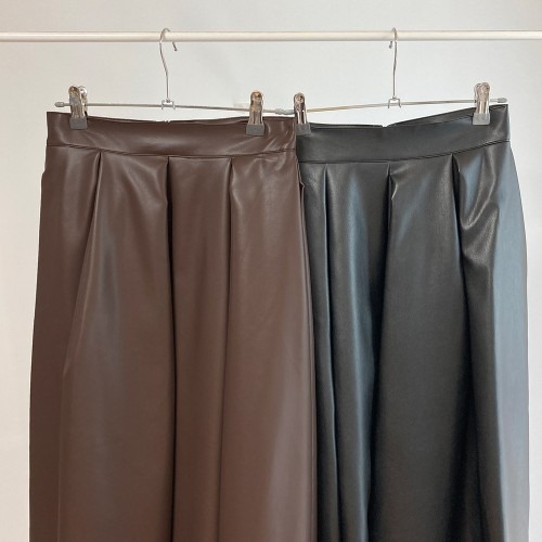 하객룩으로 완벽한 플레어 롱 레더 주름 스커트, 구매 전 확인 포인트